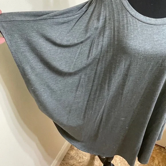 Tunic - Picture 3 of 4